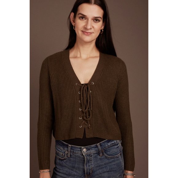 🍋3 for 20🍋 New TERRANOVA Olive Khaki Crop Sweater Size XS - Picture 3 of 7